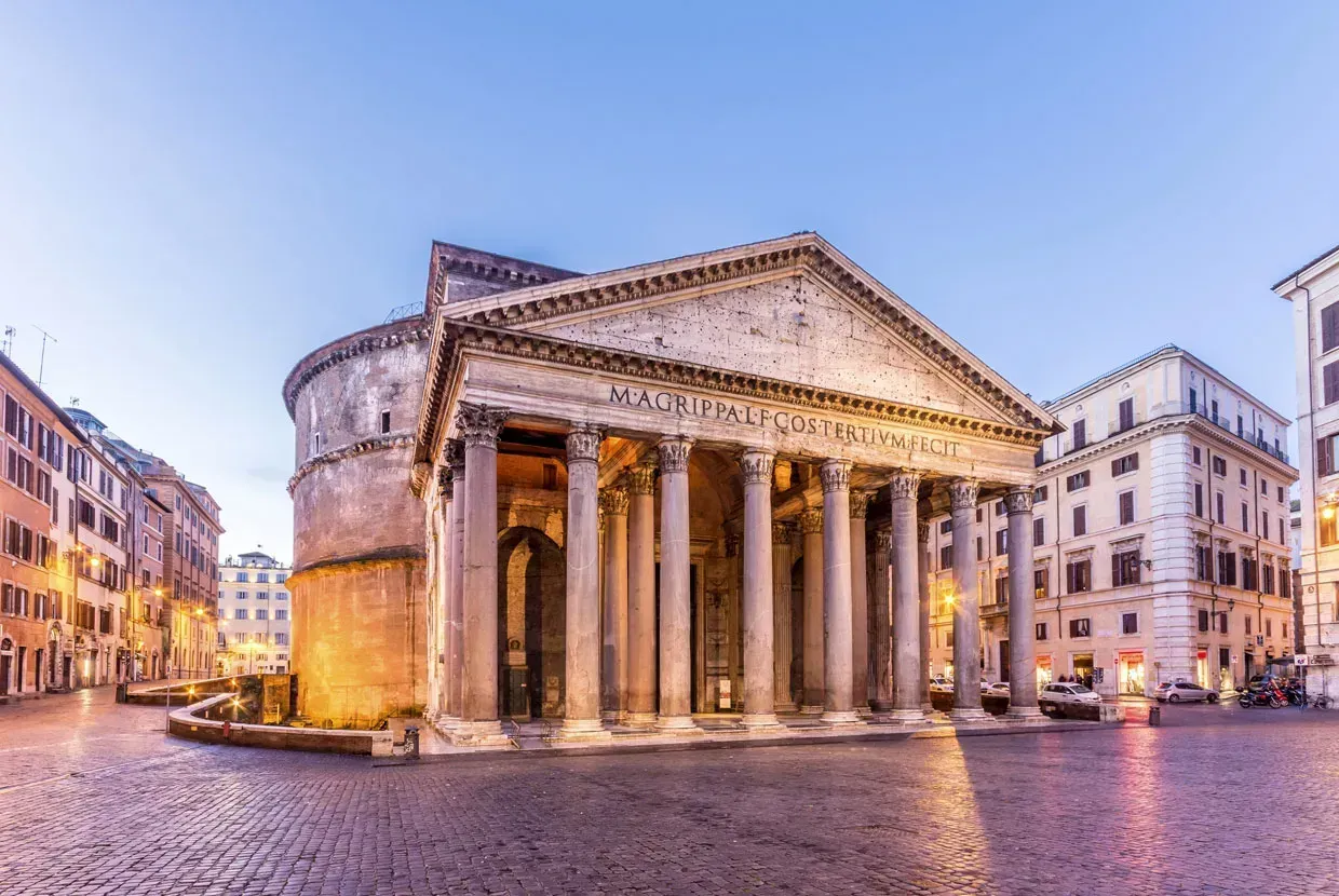 Ancient Pantheon & Lively Piazzas